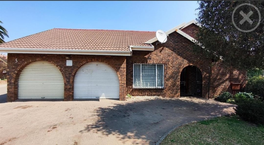 3 Bedroom Property for Sale in Birchleigh North Gauteng