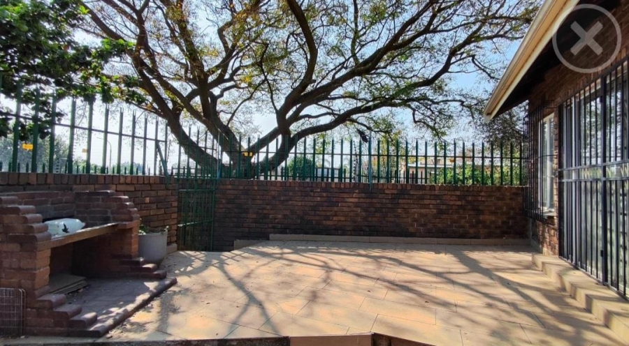 3 Bedroom Property for Sale in Birchleigh North Gauteng