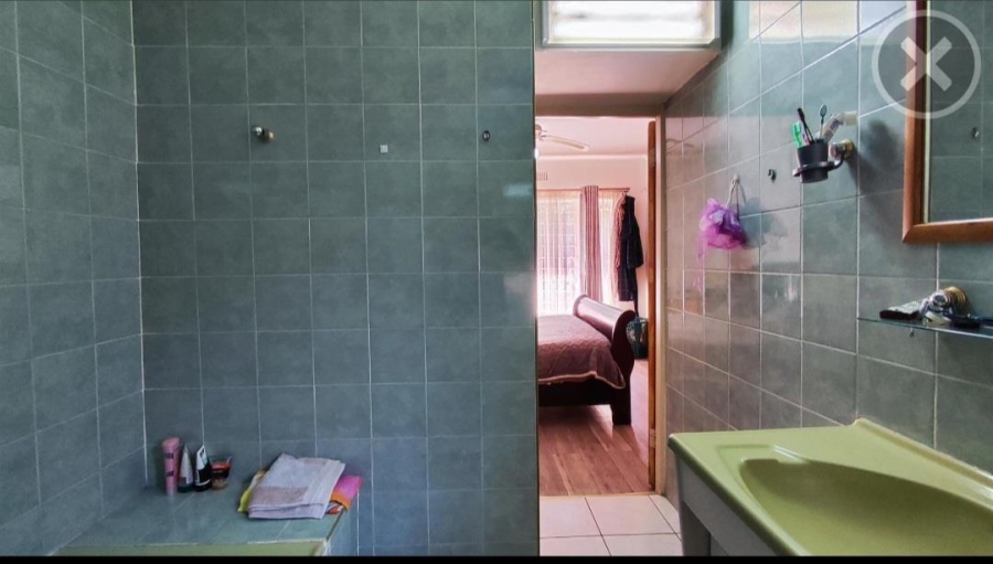 3 Bedroom Property for Sale in Birchleigh North Gauteng