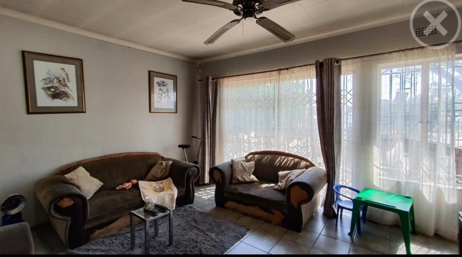 3 Bedroom Property for Sale in Birchleigh North Gauteng