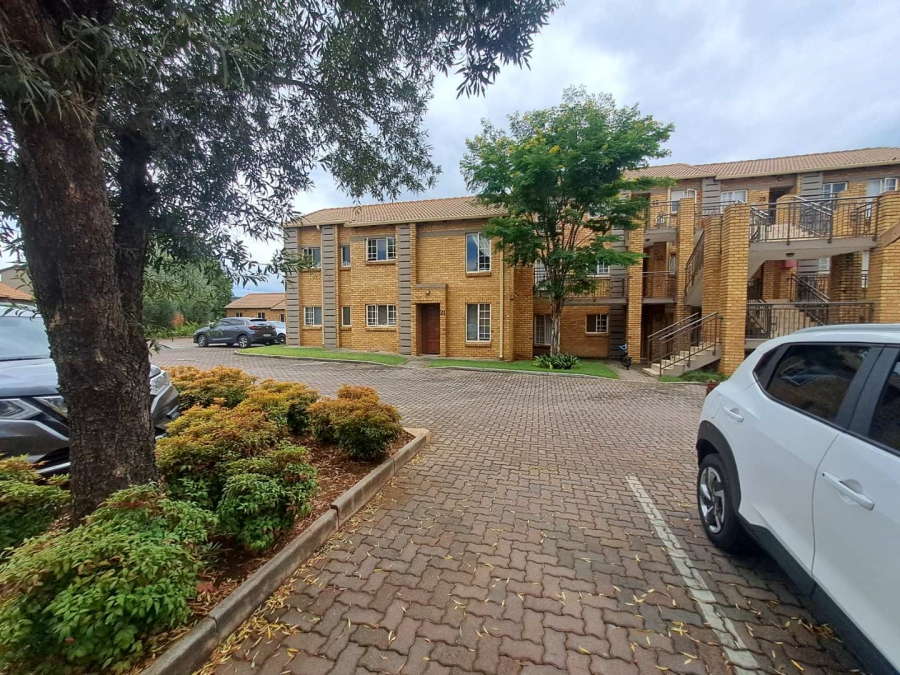 2 Bedroom Property for Sale in Eco Park Gauteng