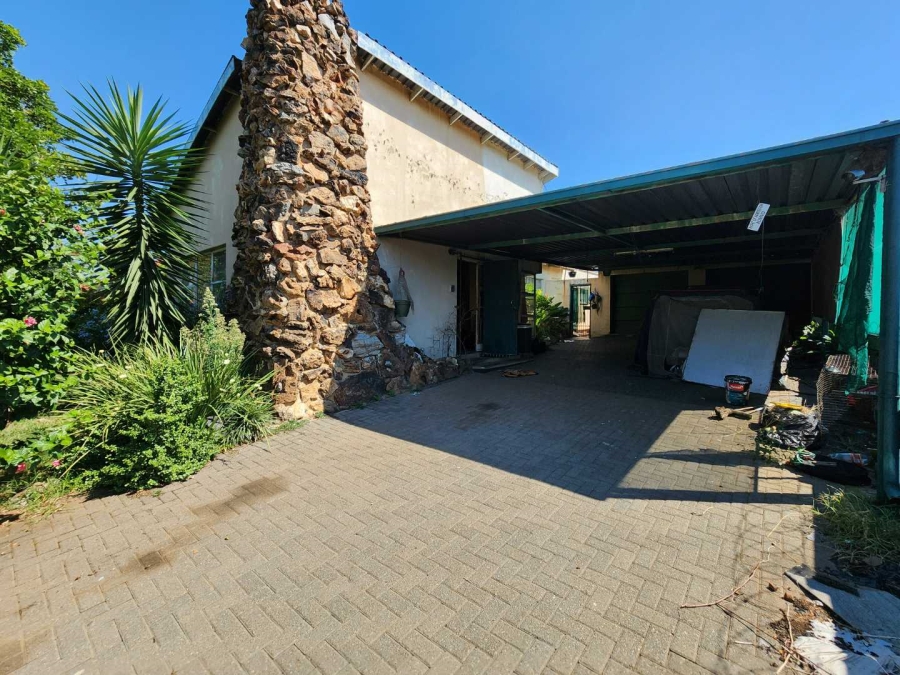 5 Bedroom Property for Sale in Danville Gauteng