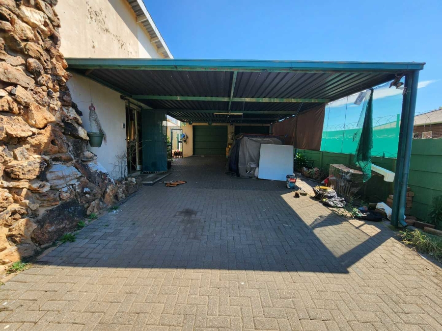 5 Bedroom Property for Sale in Danville Gauteng