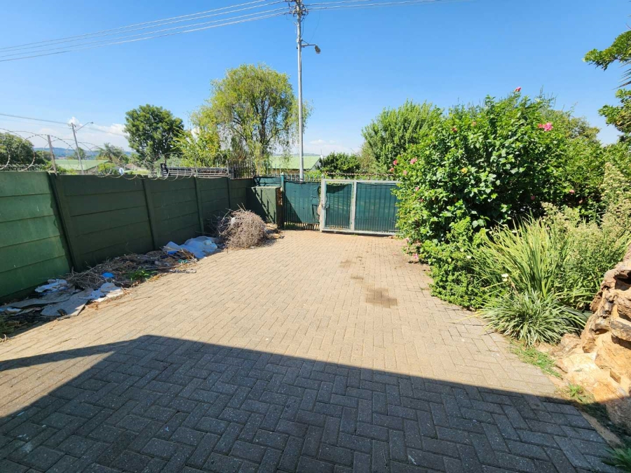 5 Bedroom Property for Sale in Danville Gauteng