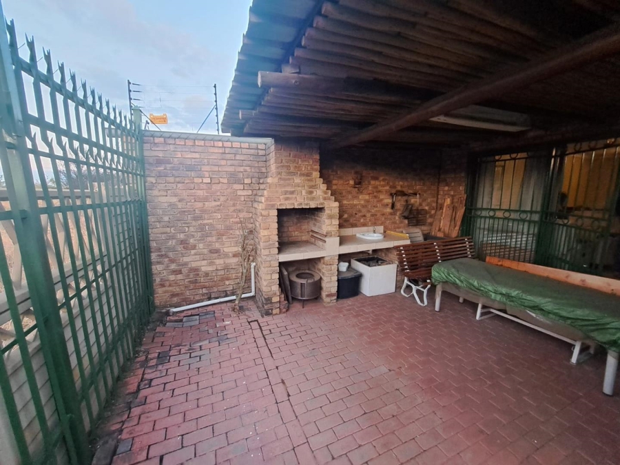3 Bedroom Property for Sale in Doornpoort Gauteng