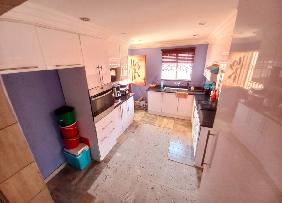 3 Bedroom Property for Sale in Soshanguve GG Gauteng