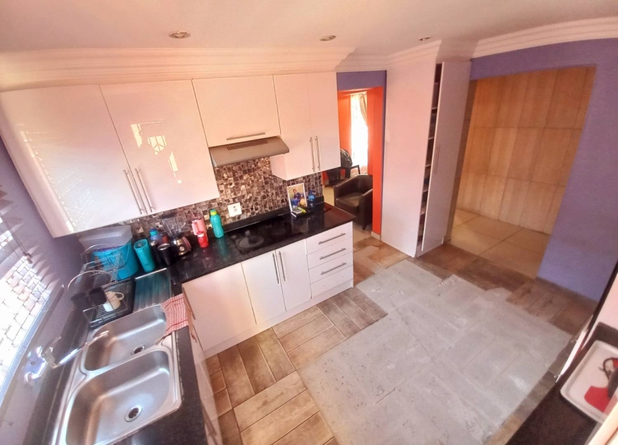 3 Bedroom Property for Sale in Soshanguve GG Gauteng