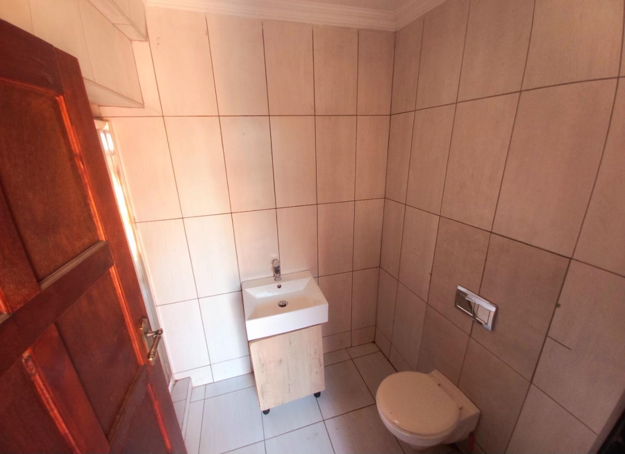3 Bedroom Property for Sale in Soshanguve GG Gauteng