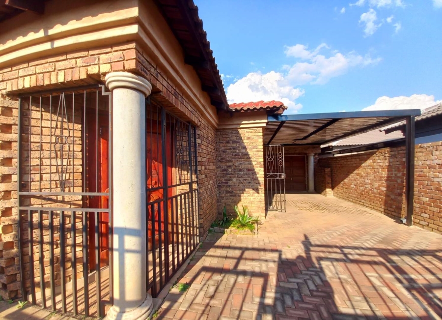 3 Bedroom Property for Sale in Danville Gauteng