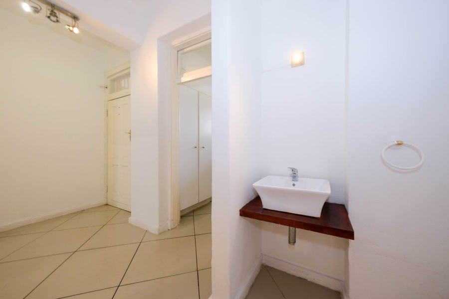 2 Bedroom Property for Sale in Killarney Gauteng