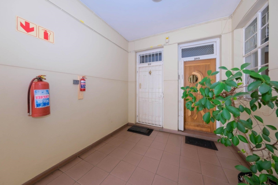 2 Bedroom Property for Sale in Killarney Gauteng