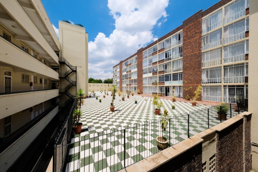 2 Bedroom Property for Sale in Killarney Gauteng