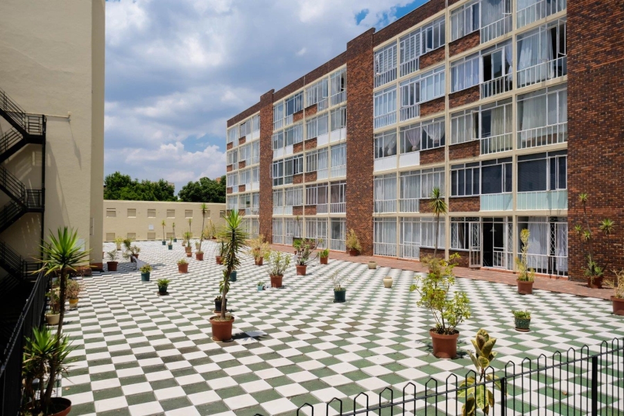 2 Bedroom Property for Sale in Killarney Gauteng