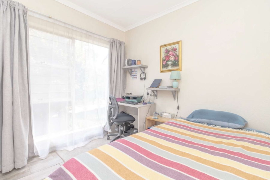 2 Bedroom Property for Sale in Ontdekkerspark Gauteng