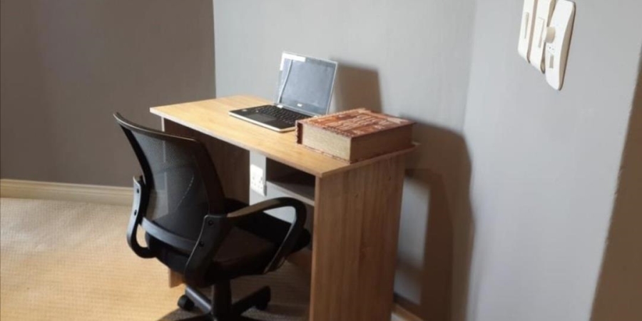 To Let 1 Bedroom Property for Rent in Sandhurst Gauteng