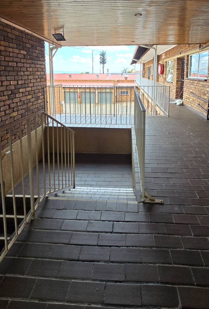 2 Bedroom Property for Sale in Albemarle Gauteng