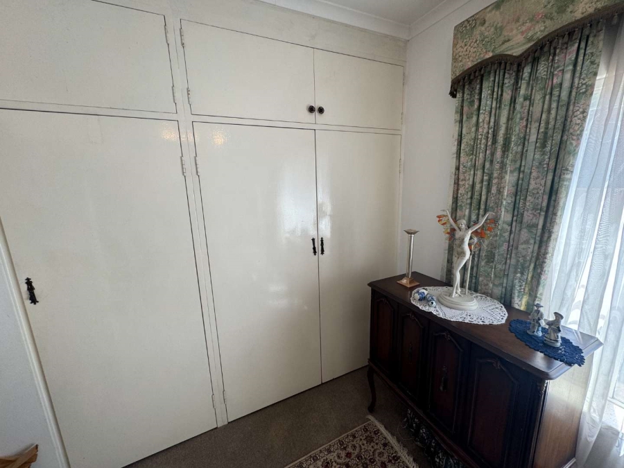 4 Bedroom Property for Sale in Raceview Gauteng