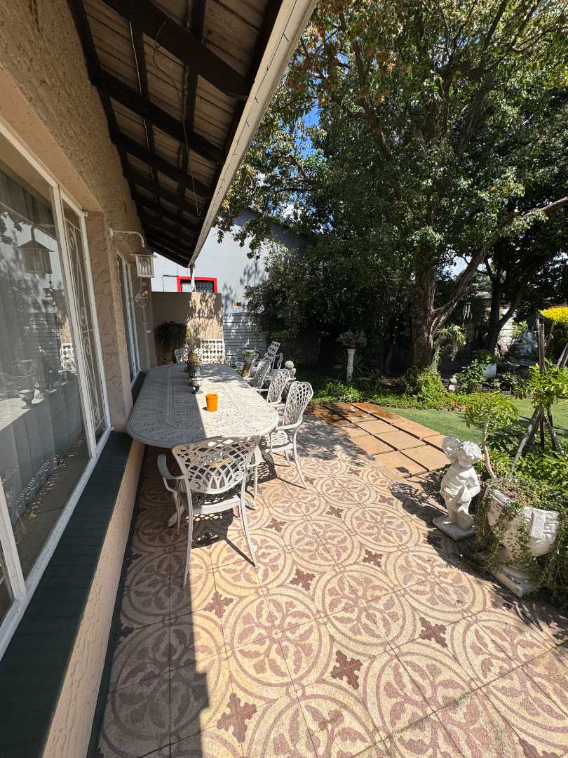 4 Bedroom Property for Sale in Raceview Gauteng