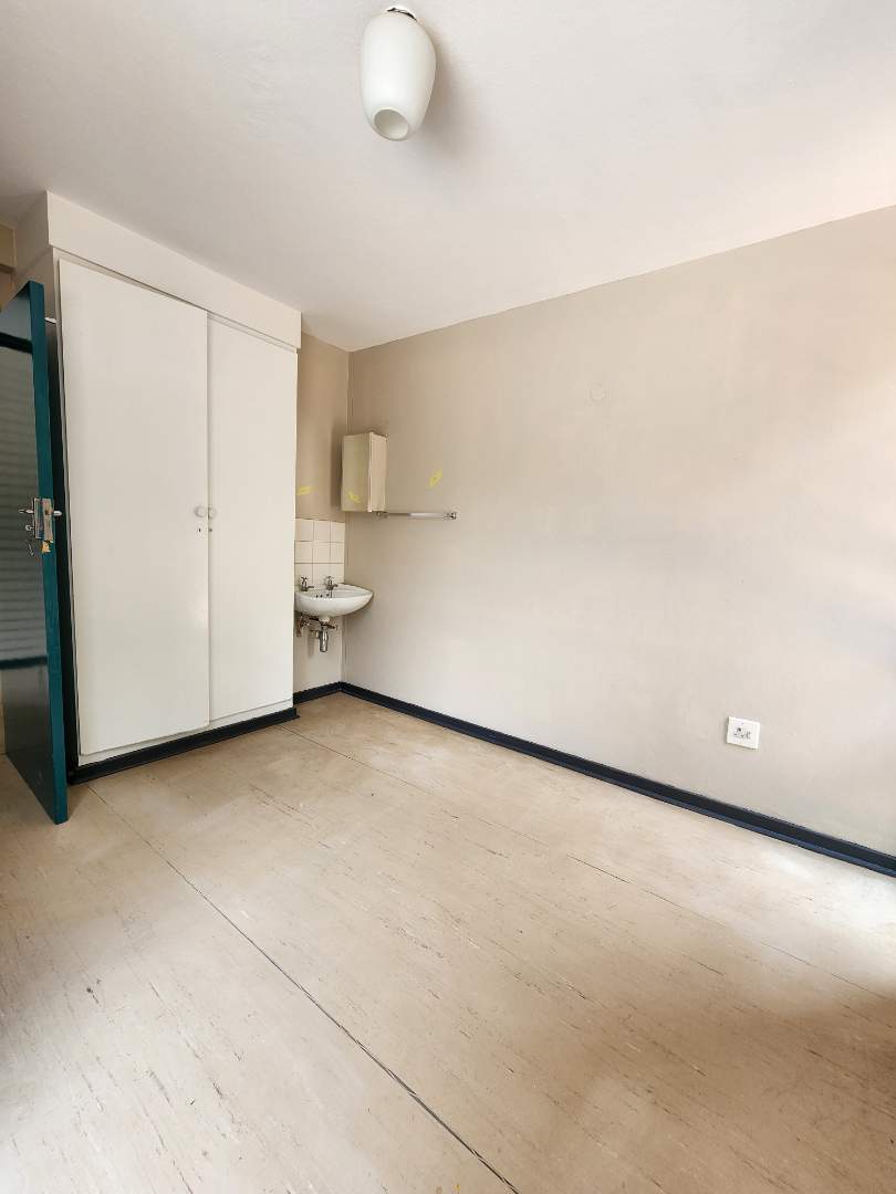 To Let 1 Bedroom Property for Rent in Sunnyside Gauteng