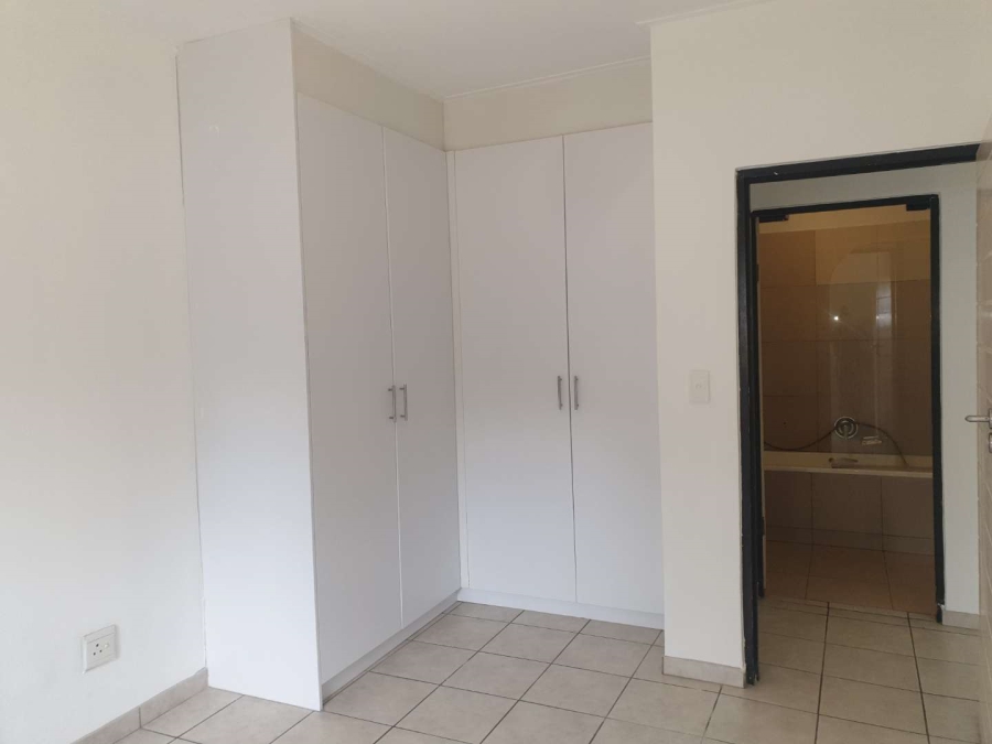 1 Bedroom Property for Sale in Jackal Creek Golf Estate Gauteng