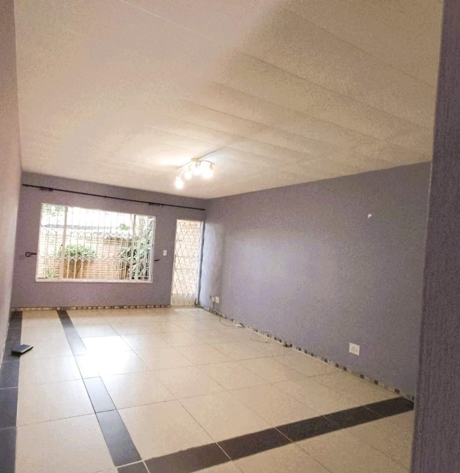To Let 2 Bedroom Property for Rent in Ferndale Gauteng