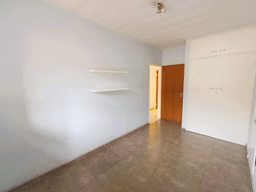 To Let 2 Bedroom Property for Rent in Ferndale Gauteng