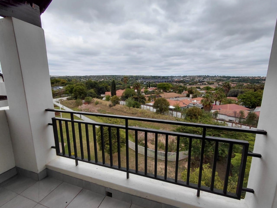 To Let 2 Bedroom Property for Rent in Fourways Gauteng