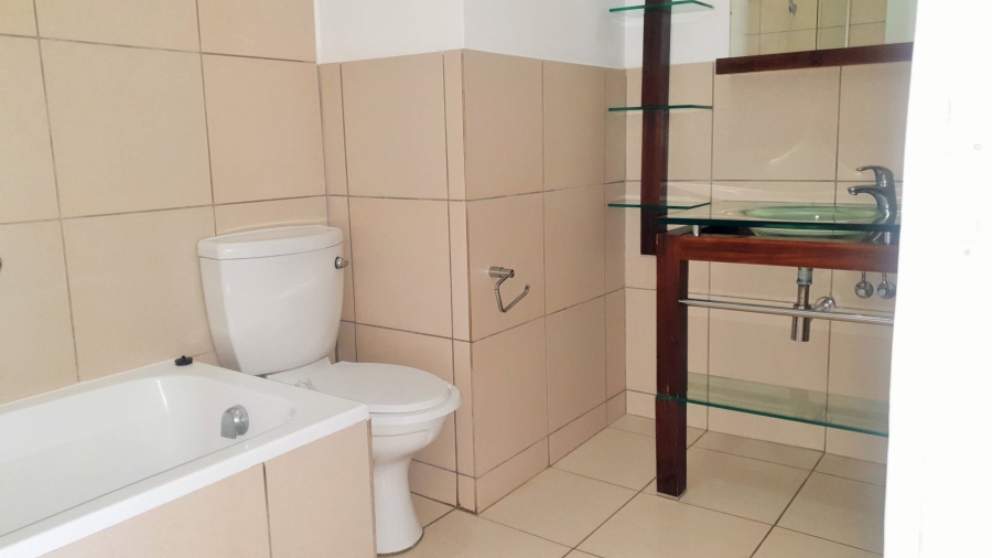 1 Bedroom Property for Sale in Jackal Creek Golf Estate Gauteng