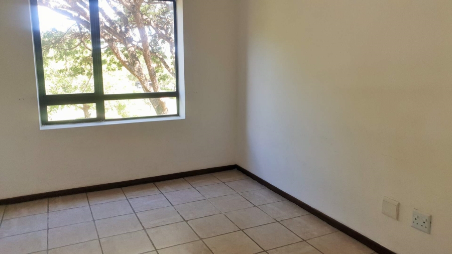 1 Bedroom Property for Sale in Jackal Creek Golf Estate Gauteng