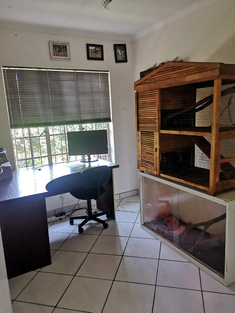 3 Bedroom Property for Sale in Annlin Gauteng