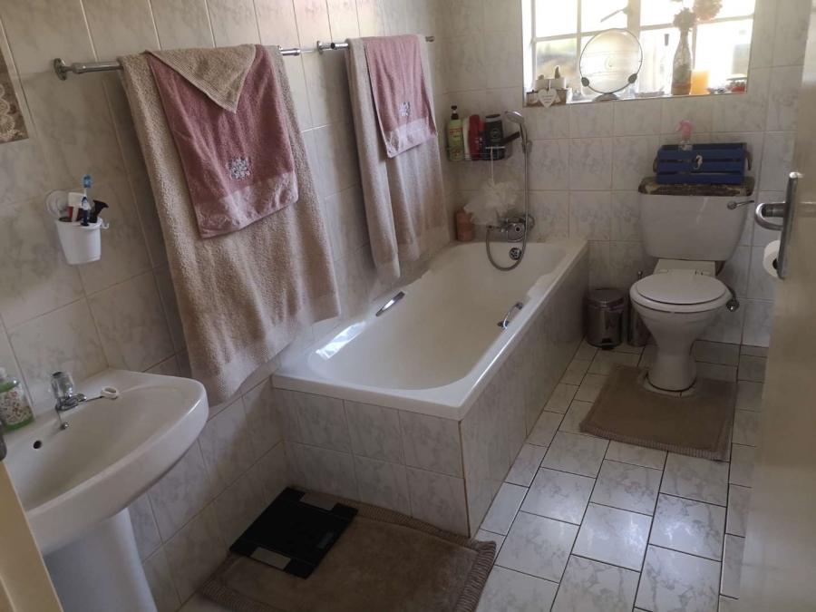 3 Bedroom Property for Sale in Annlin Gauteng