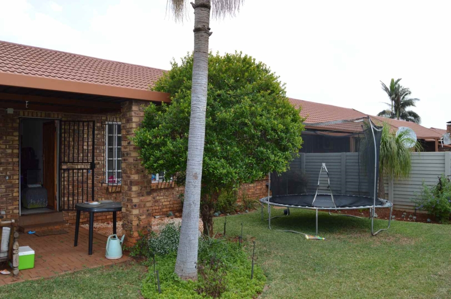 3 Bedroom Property for Sale in Annlin Gauteng