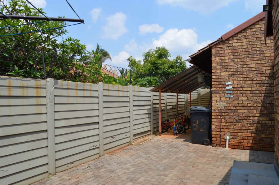 3 Bedroom Property for Sale in Annlin Gauteng