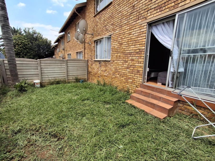 2 Bedroom Property for Sale in Birch Acres Gauteng