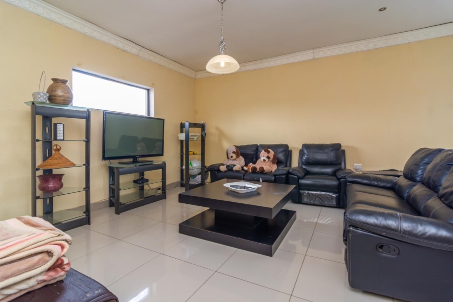 4 Bedroom Property for Sale in Greenhills Gauteng