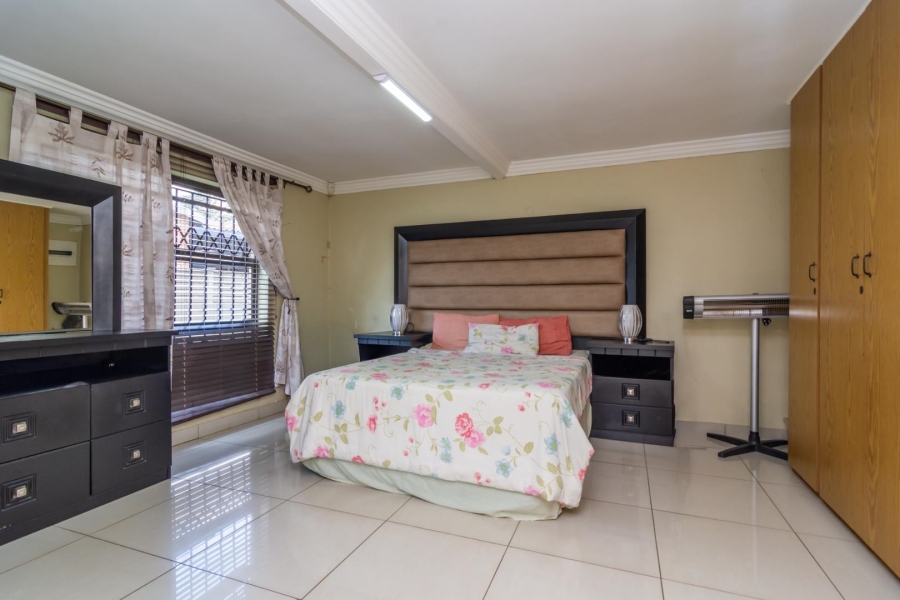 4 Bedroom Property for Sale in Greenhills Gauteng