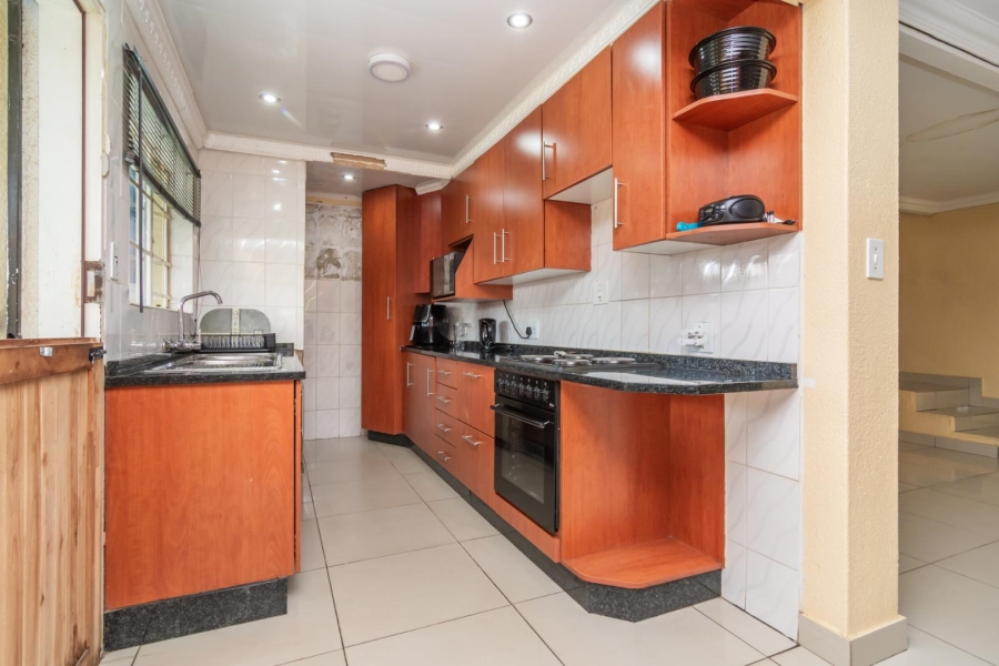 4 Bedroom Property for Sale in Greenhills Gauteng