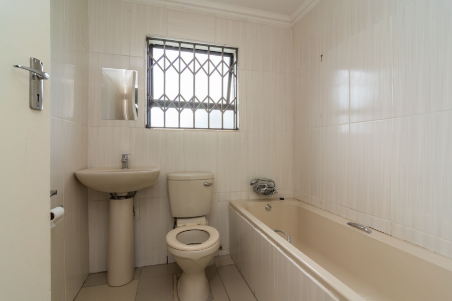 4 Bedroom Property for Sale in Greenhills Gauteng