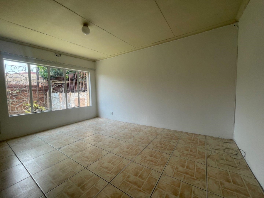 To Let 2 Bedroom Property for Rent in Homestead Gauteng