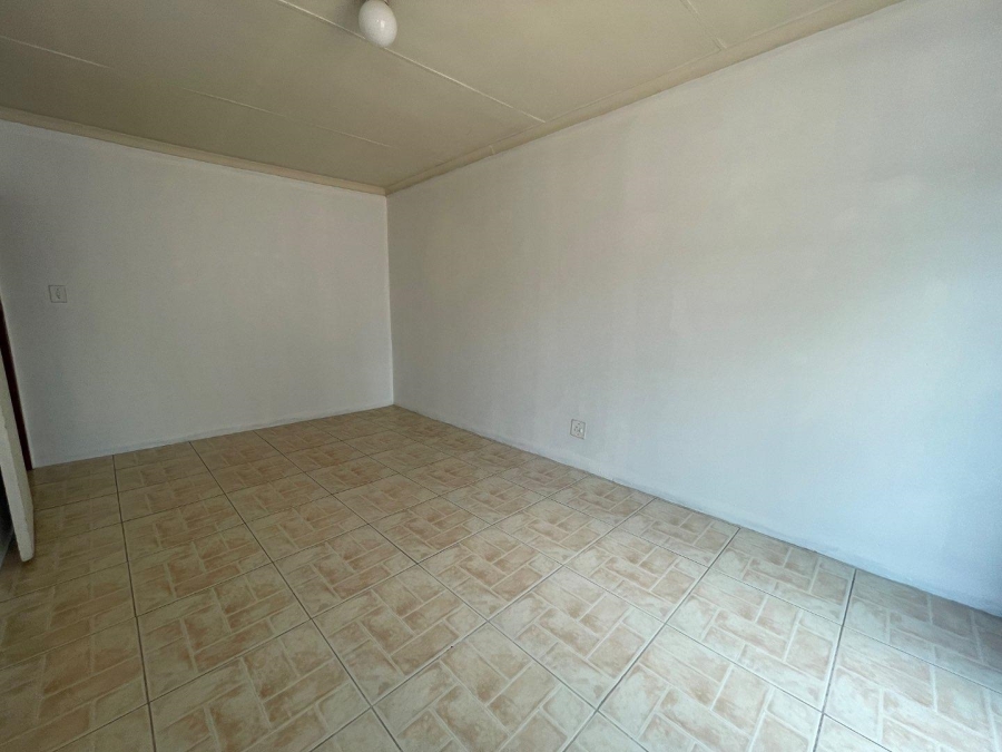 To Let 2 Bedroom Property for Rent in Homestead Gauteng