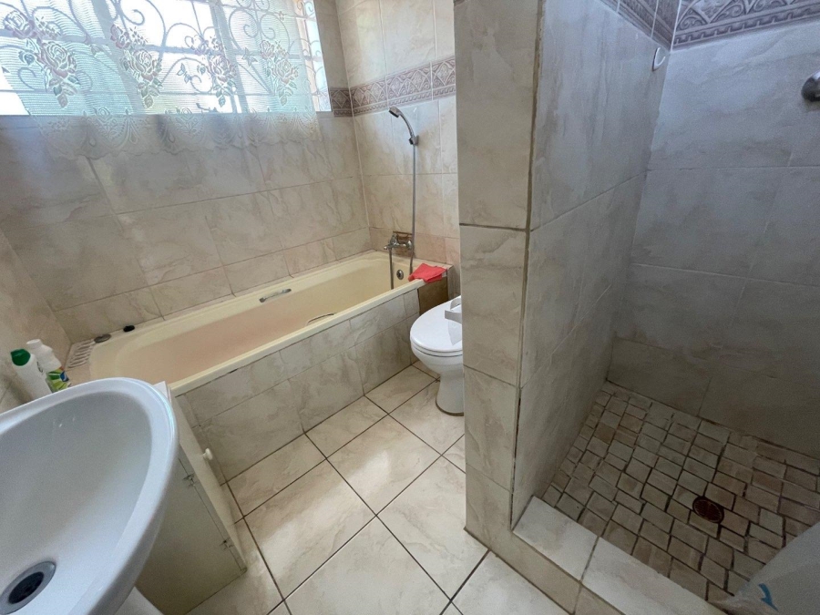 To Let 2 Bedroom Property for Rent in Homestead Gauteng