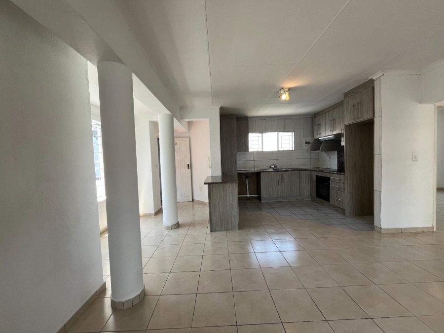 2 Bedroom Property for Sale in Discovery Gauteng