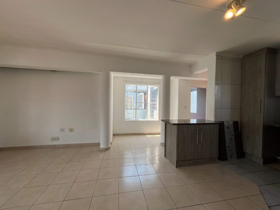 2 Bedroom Property for Sale in Discovery Gauteng