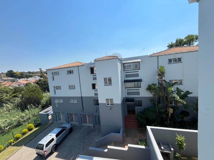 2 Bedroom Property for Sale in Discovery Gauteng