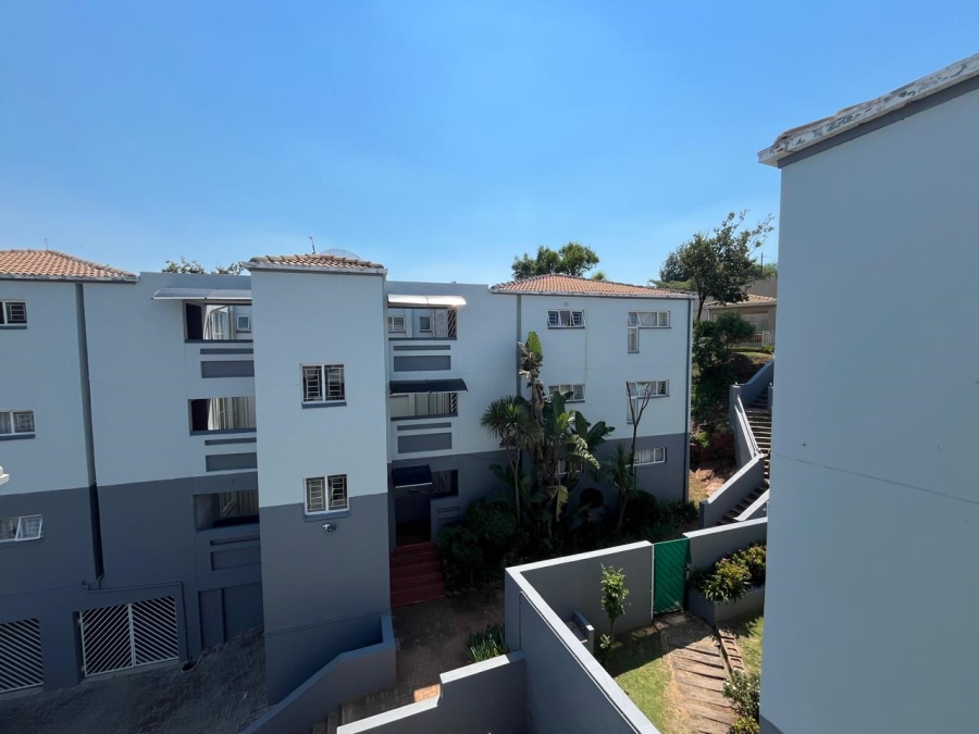 2 Bedroom Property for Sale in Discovery Gauteng