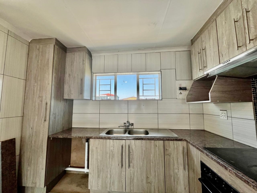 2 Bedroom Property for Sale in Discovery Gauteng