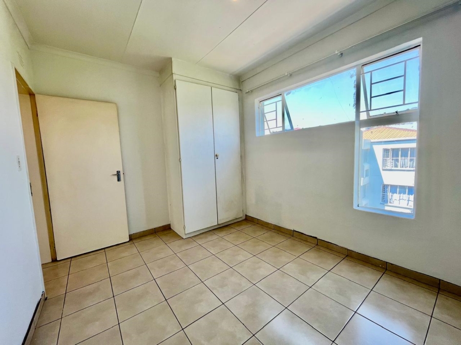 2 Bedroom Property for Sale in Discovery Gauteng