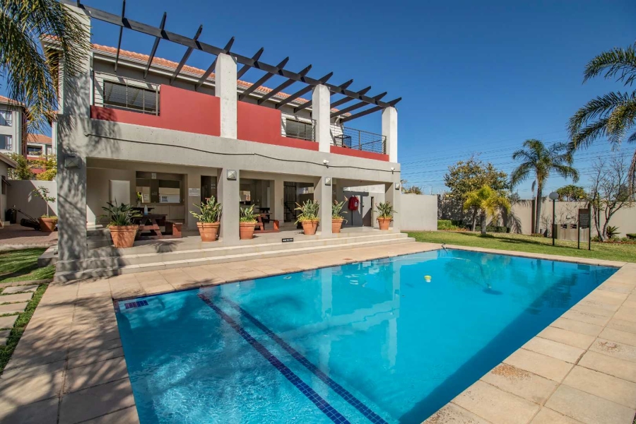 2 Bedroom Property for Sale in Barbeque Downs Gauteng