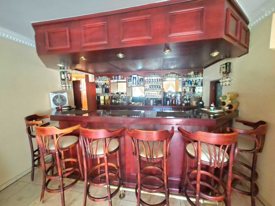 To Let 4 Bedroom Property for Rent in Edenburg Gauteng