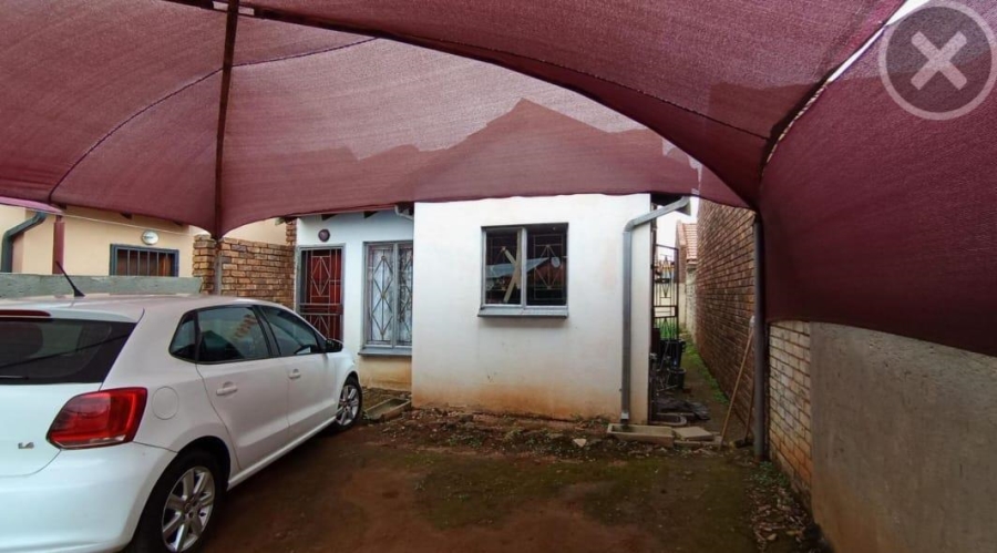 2 Bedroom Property for Sale in Soshanguve East Gauteng